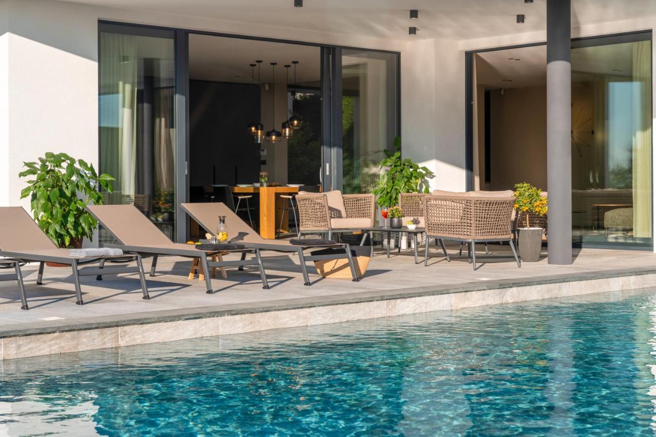 PUY Luxury Villa Aruna מראה חיצוני תמונה